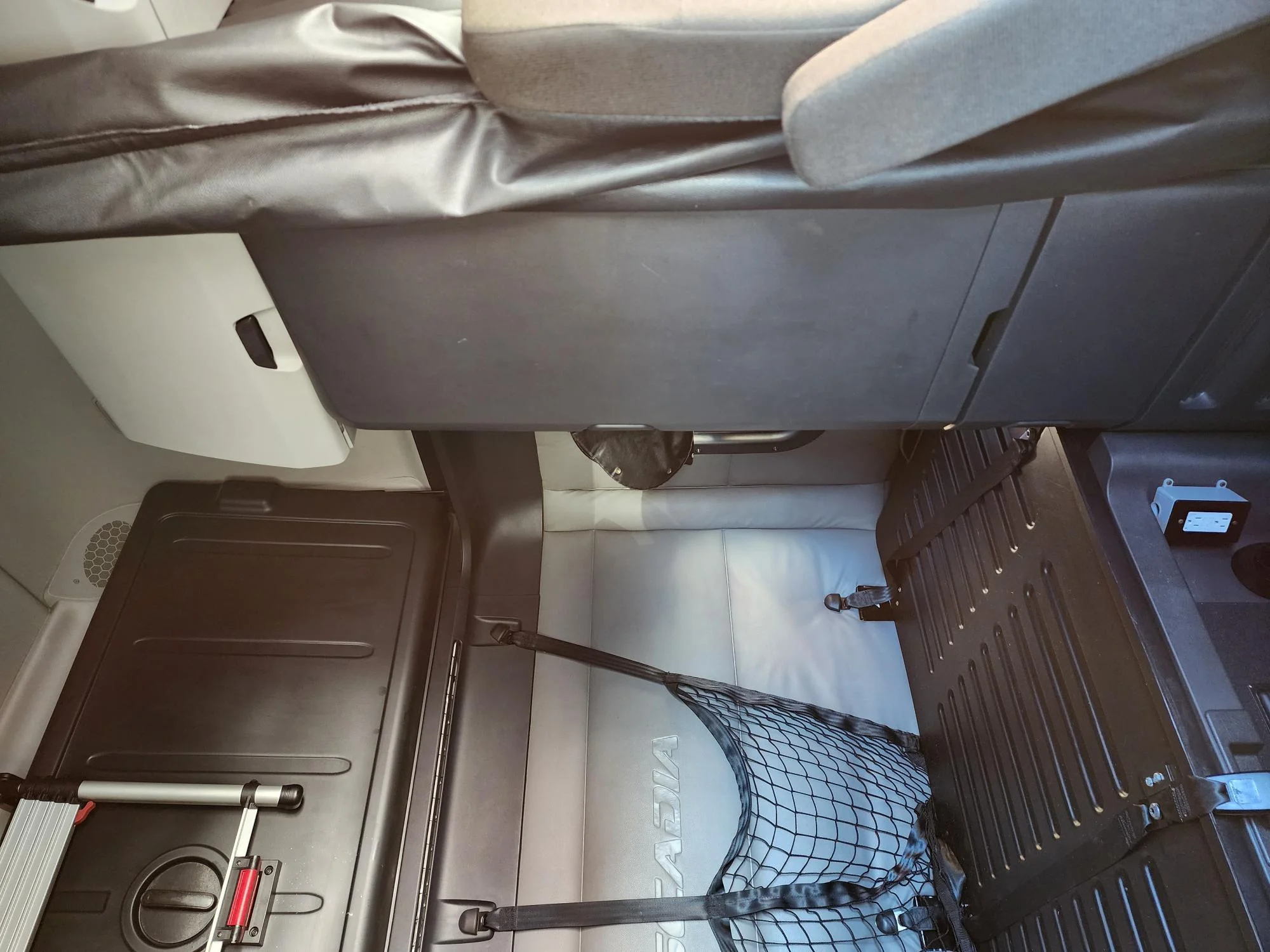 2022 Freightliner Cascadia - image 12