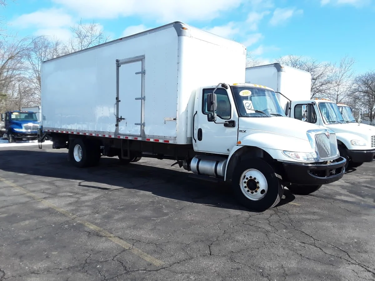 2020 International MV in Hilliard, OH — photo 3