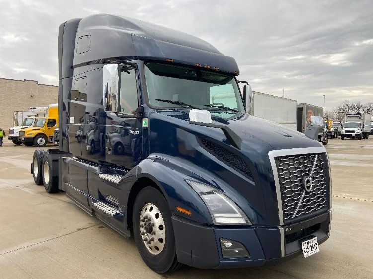 2020 Volvo VNL 760 in Arlington, TX