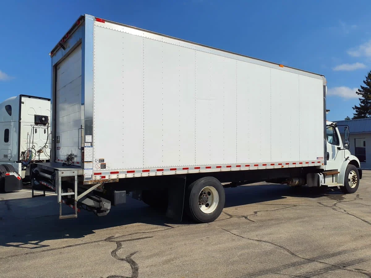2020 Freightliner M2 106 in Oak Creek, WI — photo 4