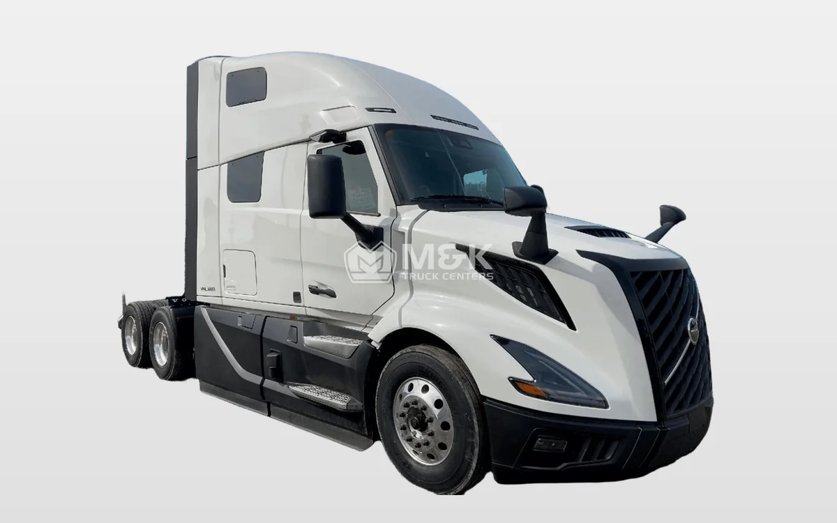 2025 Volvo - image 1