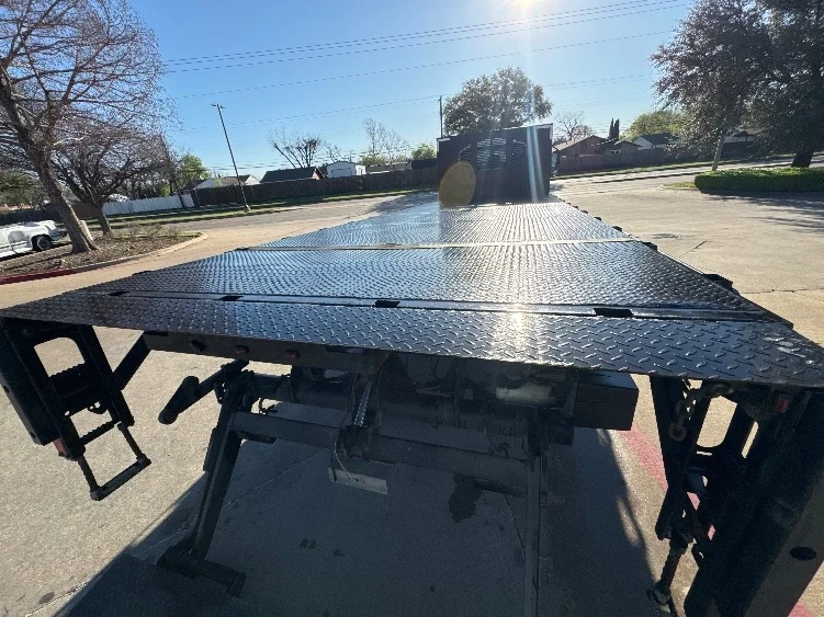 2021 International MV - image 9