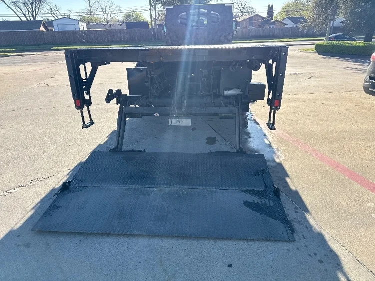 2021 International MV - image 8