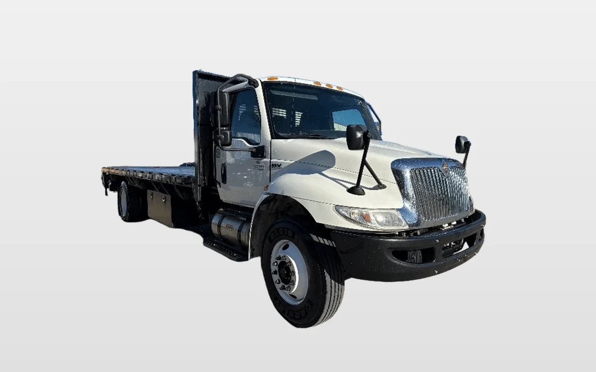 2021 International MV - image 1