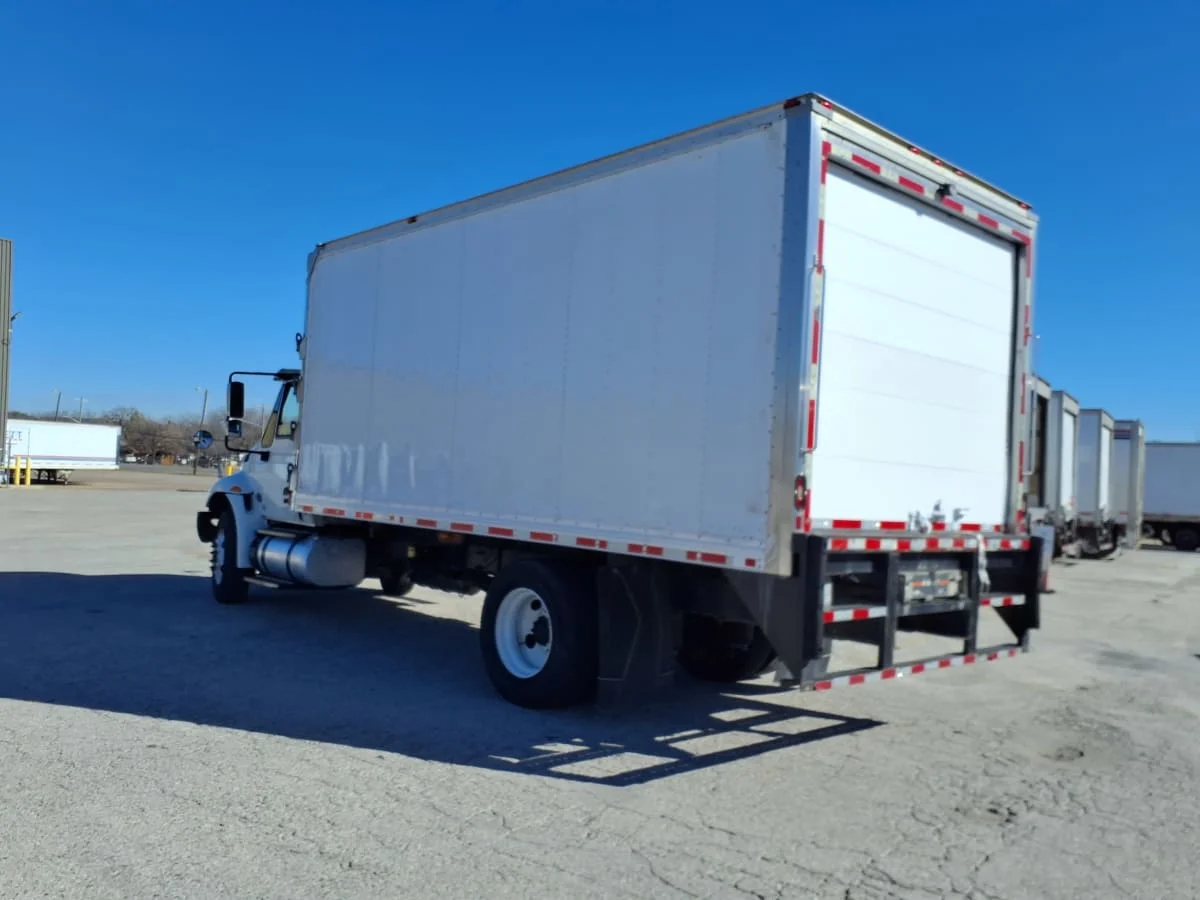 2019 International 4300 in Fort Worth, TX — photo 6
