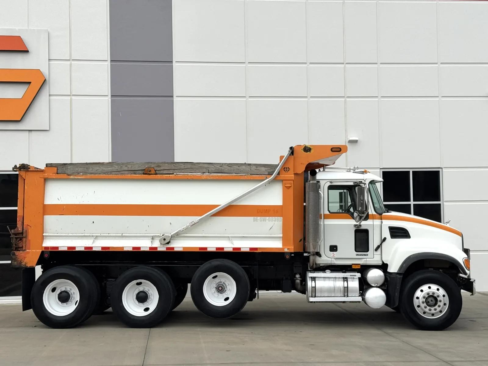 2007 Mack in Greer, SC — photo 4
