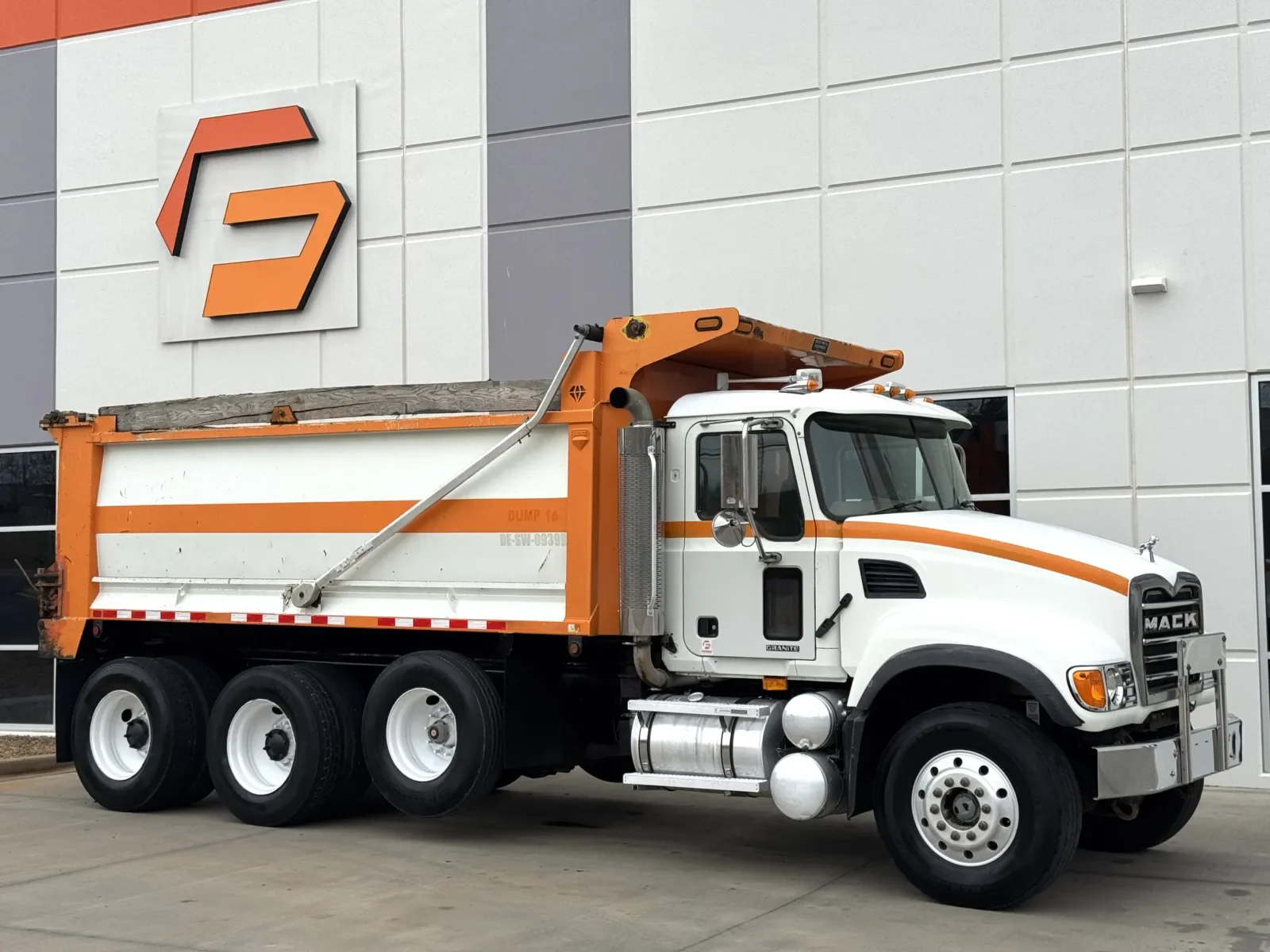 2007 Mack in Greer, SC — photo 2