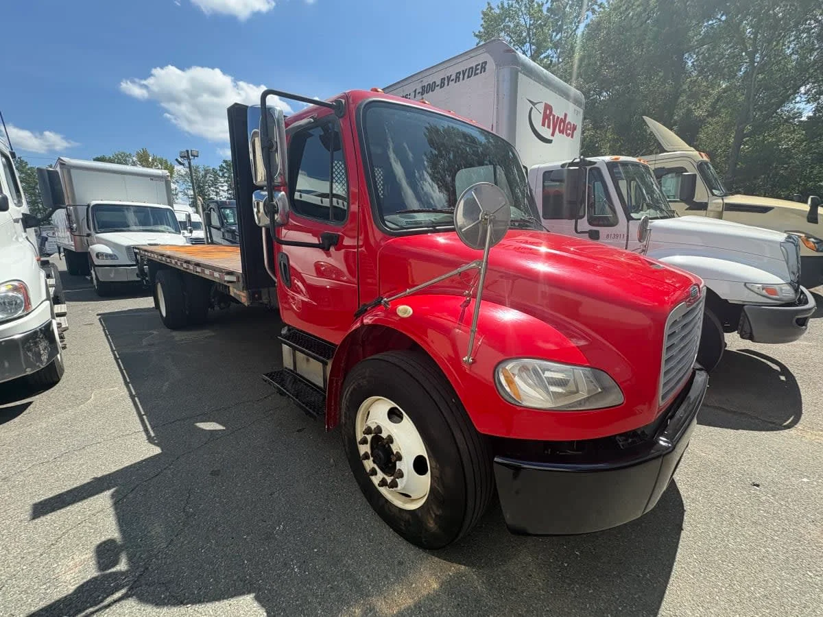 2019 Freightliner M2 106 in Ashland, VA — photo 3
