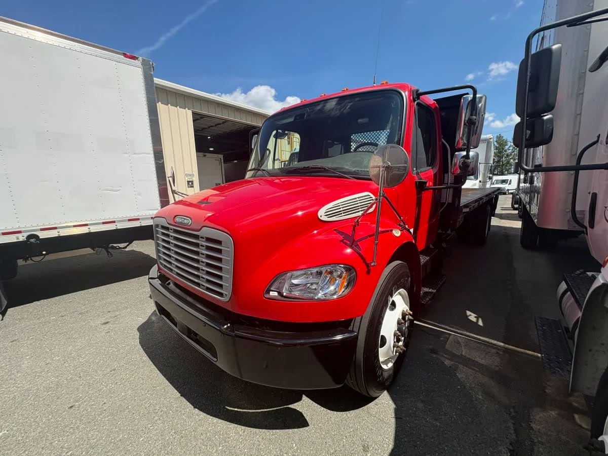 2019 Freightliner M2 106
