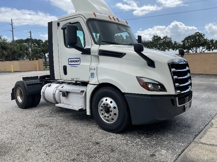 2020 Freightliner Cascadia in Ocala, FL