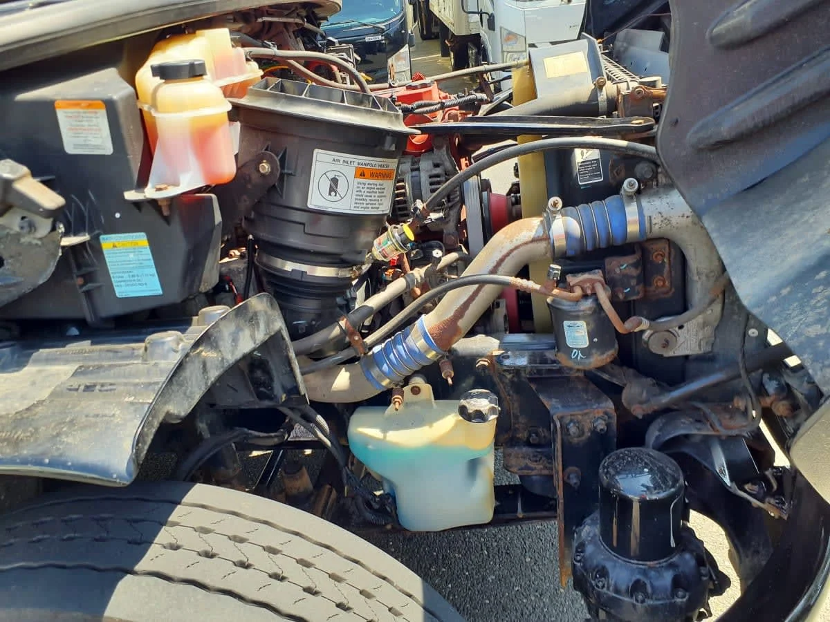 2017 Freightliner M2 106 - image 13