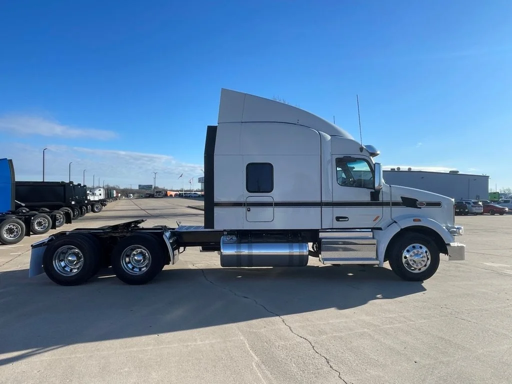 2022 Peterbilt 567 - image 6