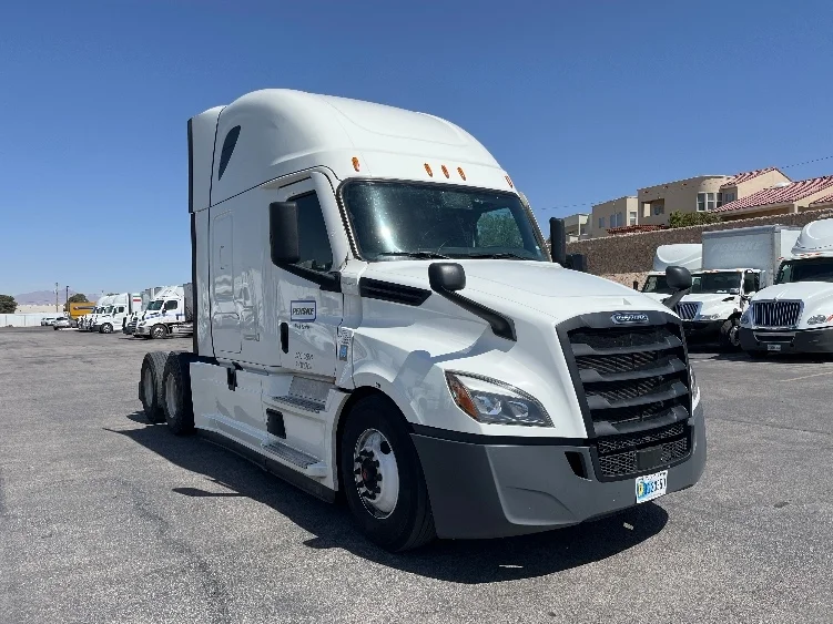2022 Freightliner Cascadia in Albuquerque, NM