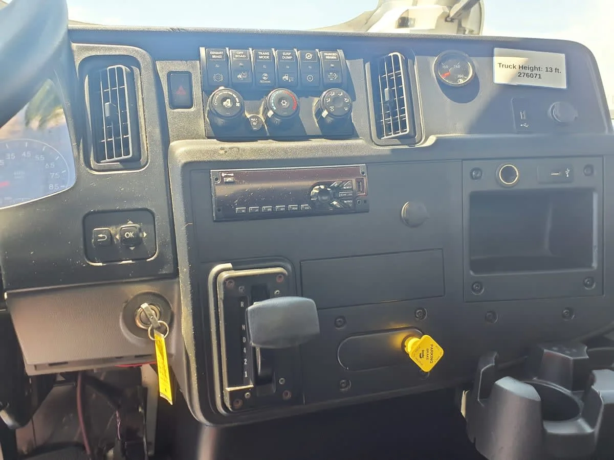 2020 International MV in Clarksville, IN — photo 11