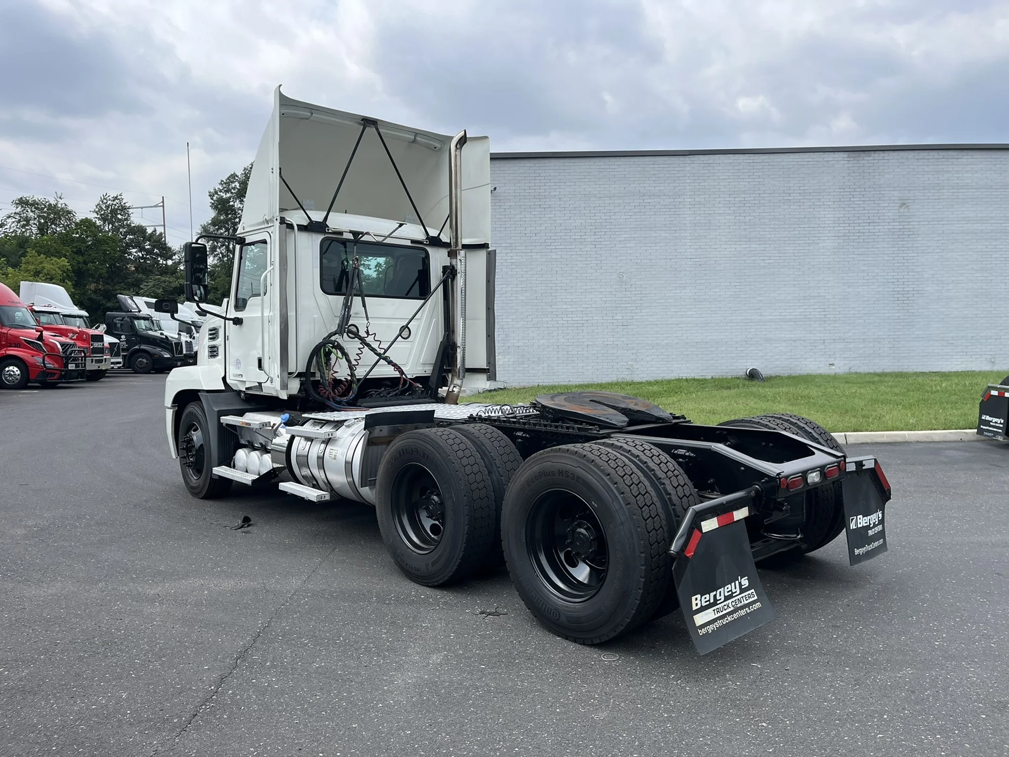 2019 Mack Anthem in Pennsauken, NJ — photo 6