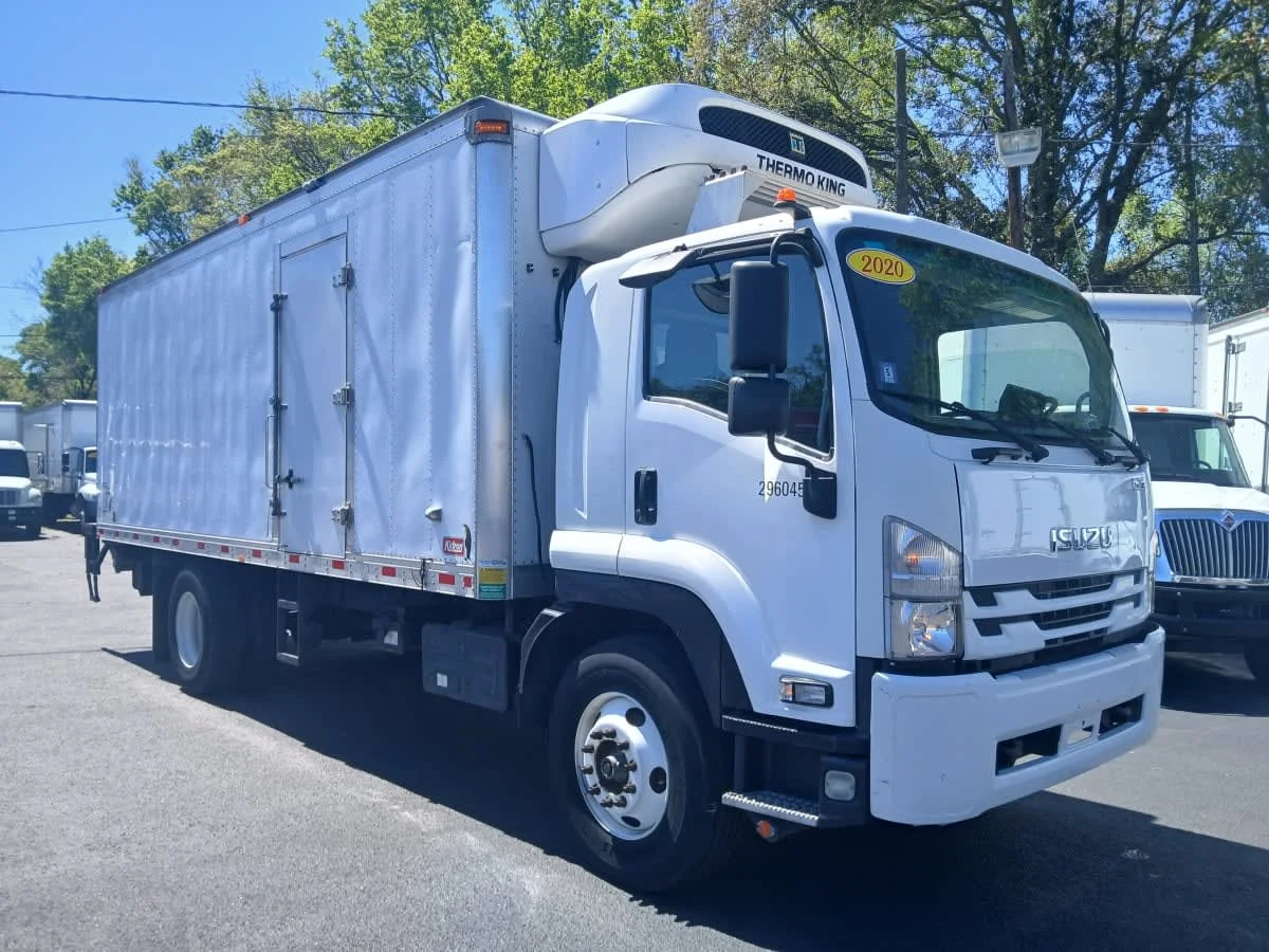 2020 Isuzu NRR - image 3