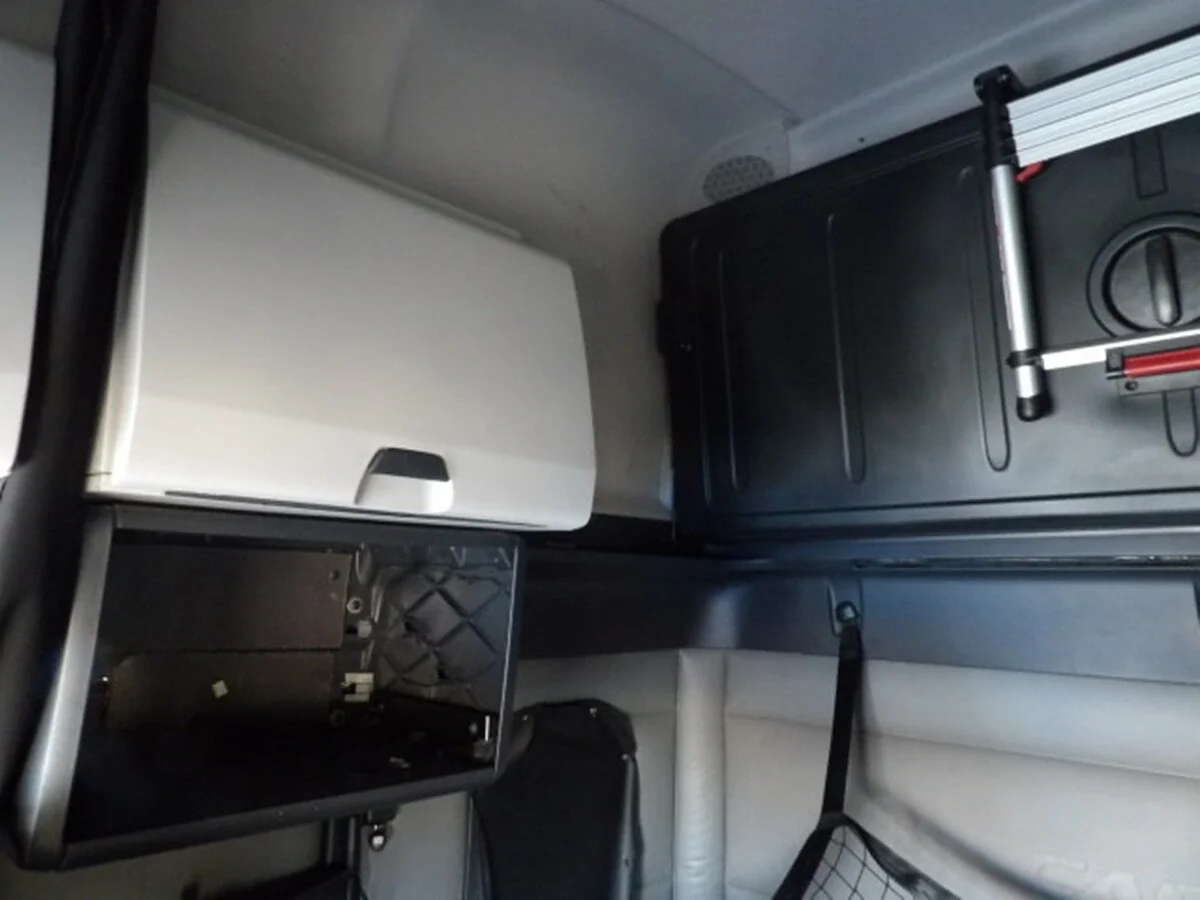 2022 Freightliner Cascadia - image 16