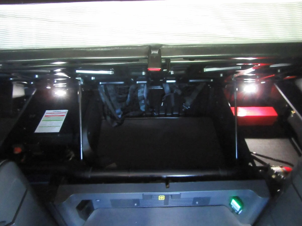 2025 Freightliner Cascadia - image 30