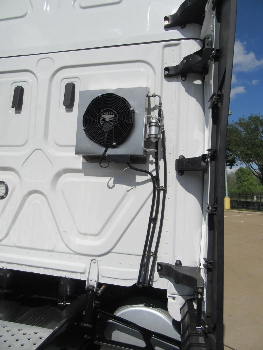 2025 Freightliner Cascadia - image 17