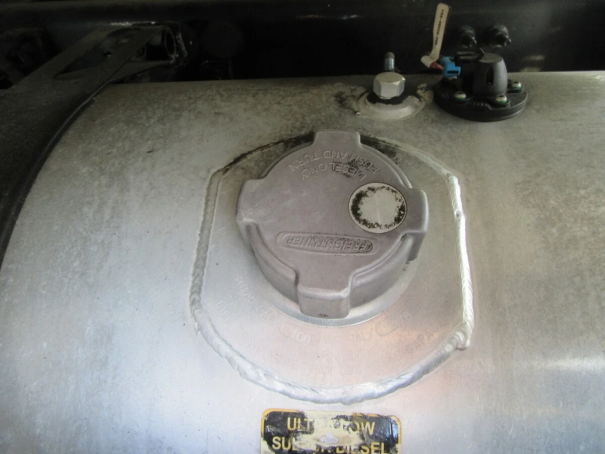 2025 Freightliner Cascadia - image 10