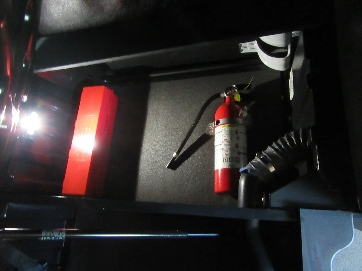 2025 Freightliner Cascadia - image 28