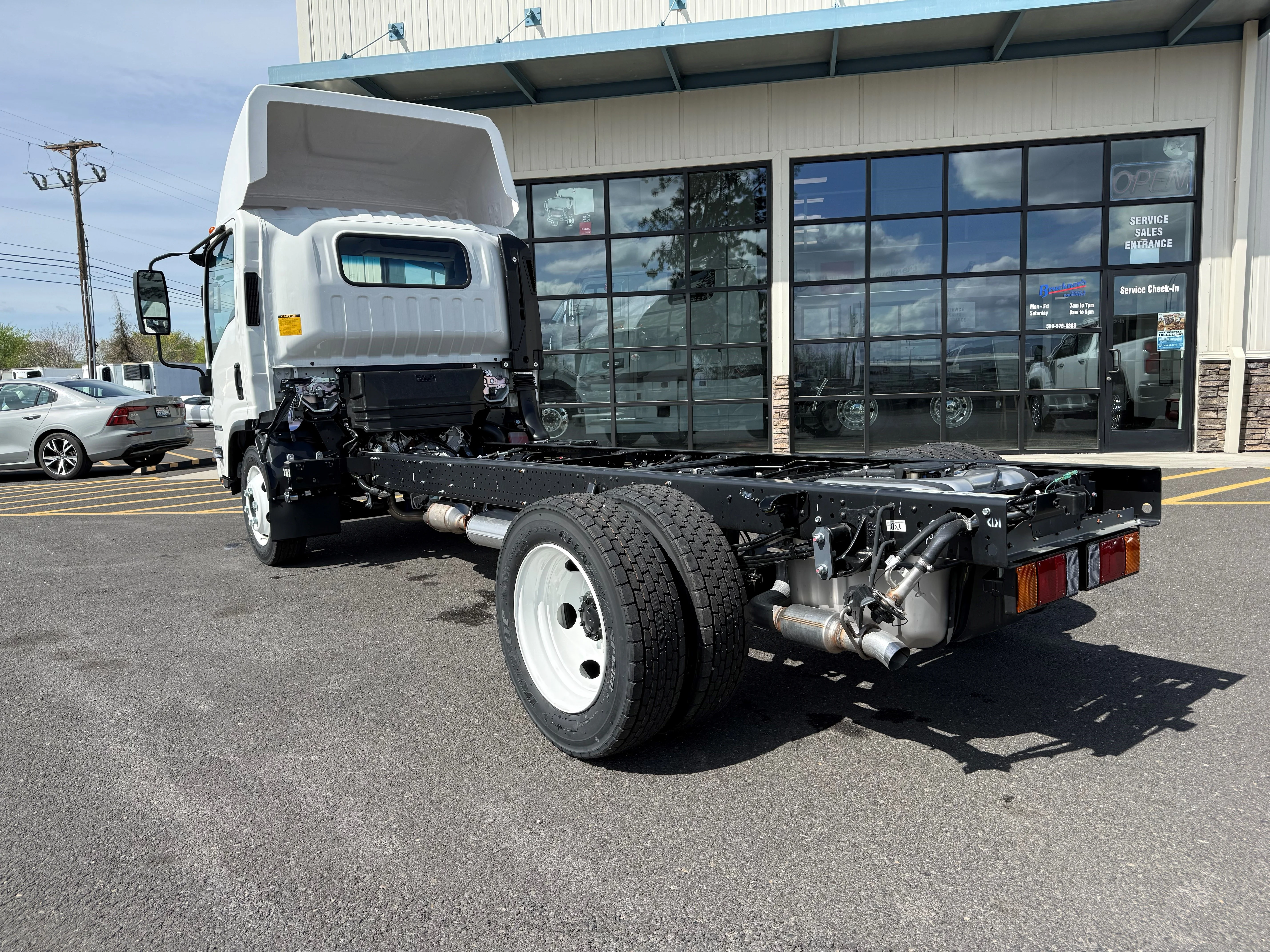 2026 Isuzu in Yakima, WA — photo 7