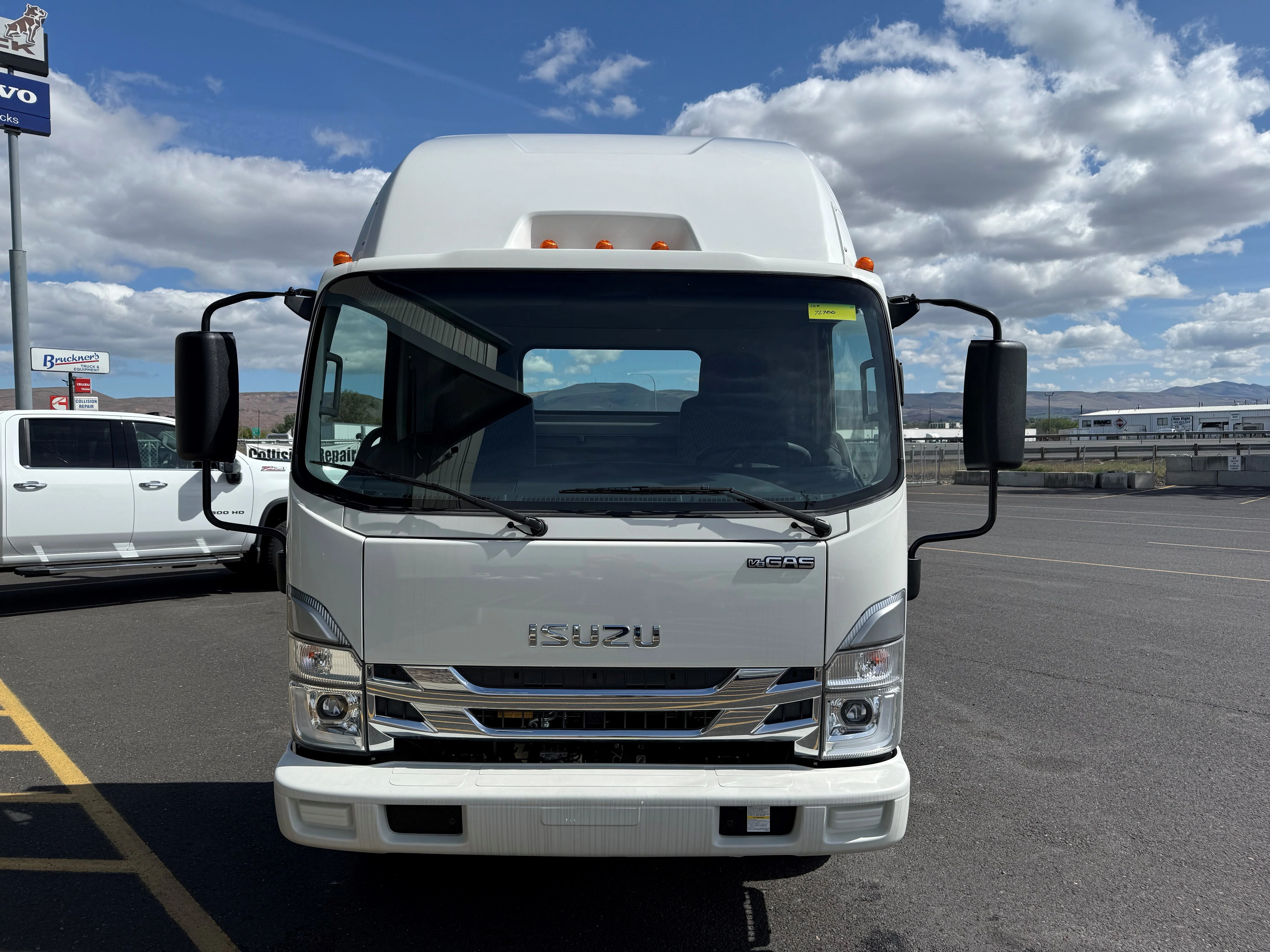 2026 Isuzu in Yakima, WA — photo 2