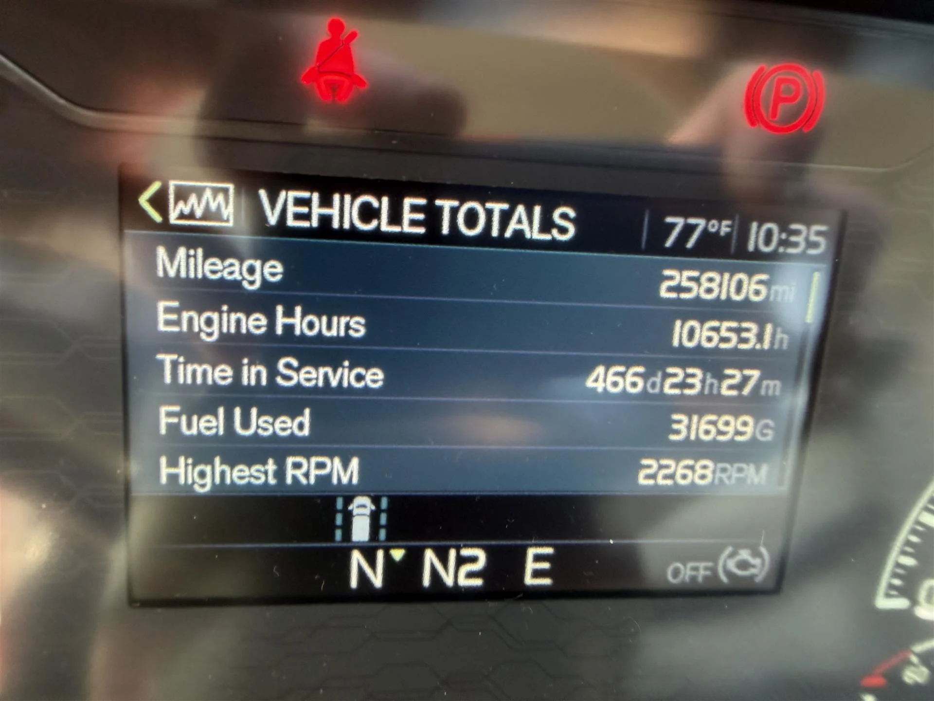 2020 Volvo VNR 640 - image 7