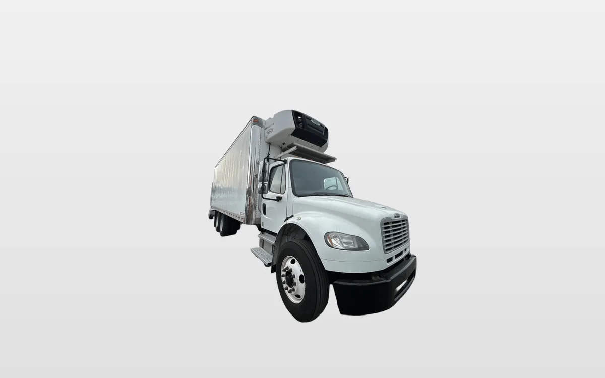 2018 Freightliner M2 106 - image 1