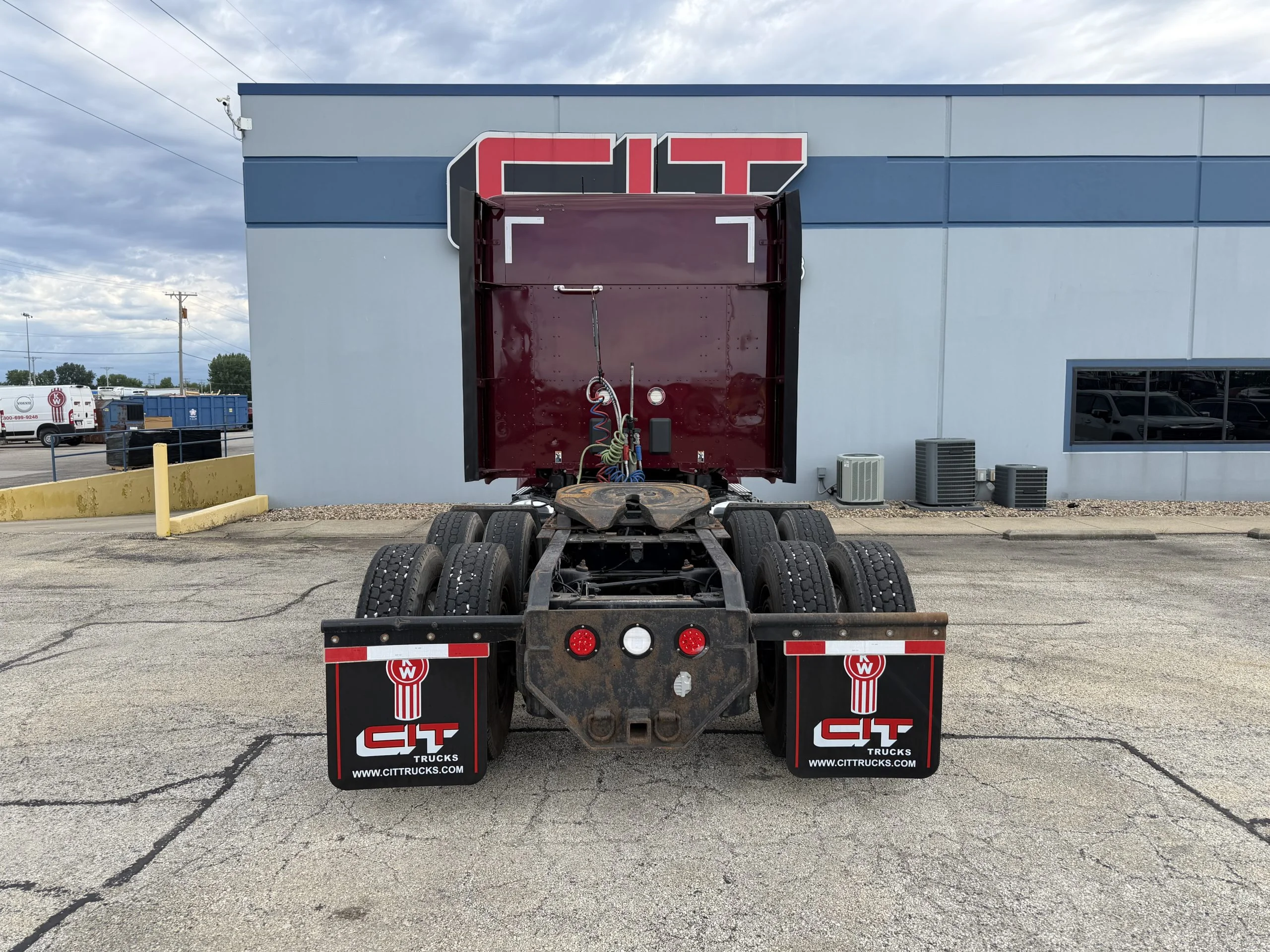 2021 Kenworth T680 in Springfield, IL — photo 6