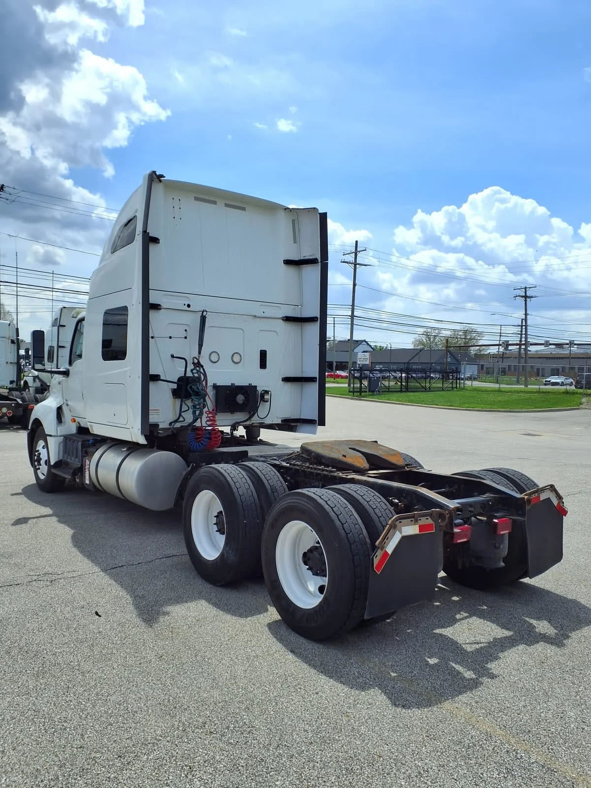 2019 International LT in Cleveland, OH — photo 6
