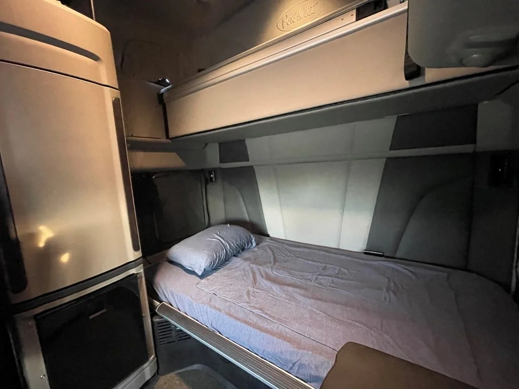 2023 Peterbilt 579 - image 13