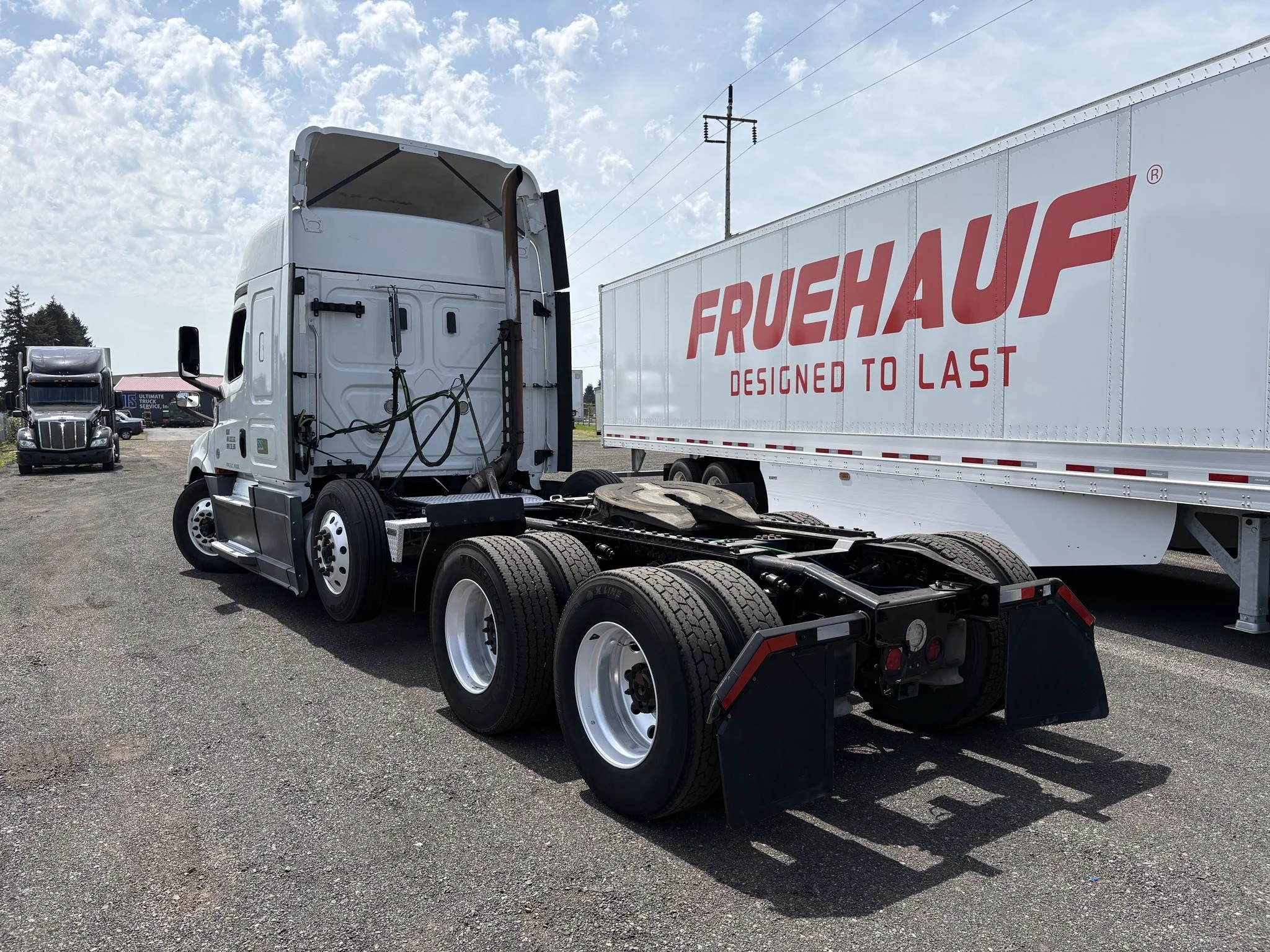 2020 Freightliner Cascadia in Ridgefield, WA — photo 5