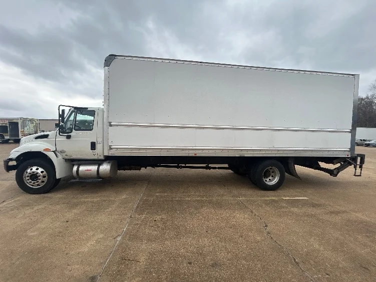 2019 International 4300 in Memphis, TN — photo 4