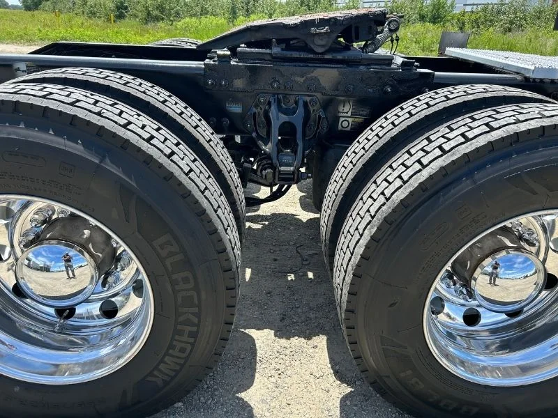 2022 Peterbilt 389 in Richmond, VA — photo 13