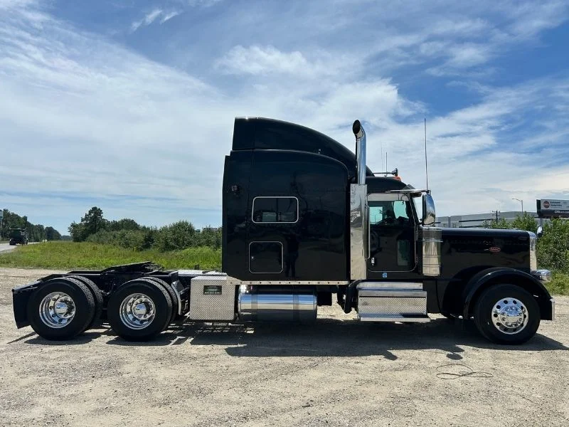 2022 Peterbilt 389 in Richmond, VA — photo 16