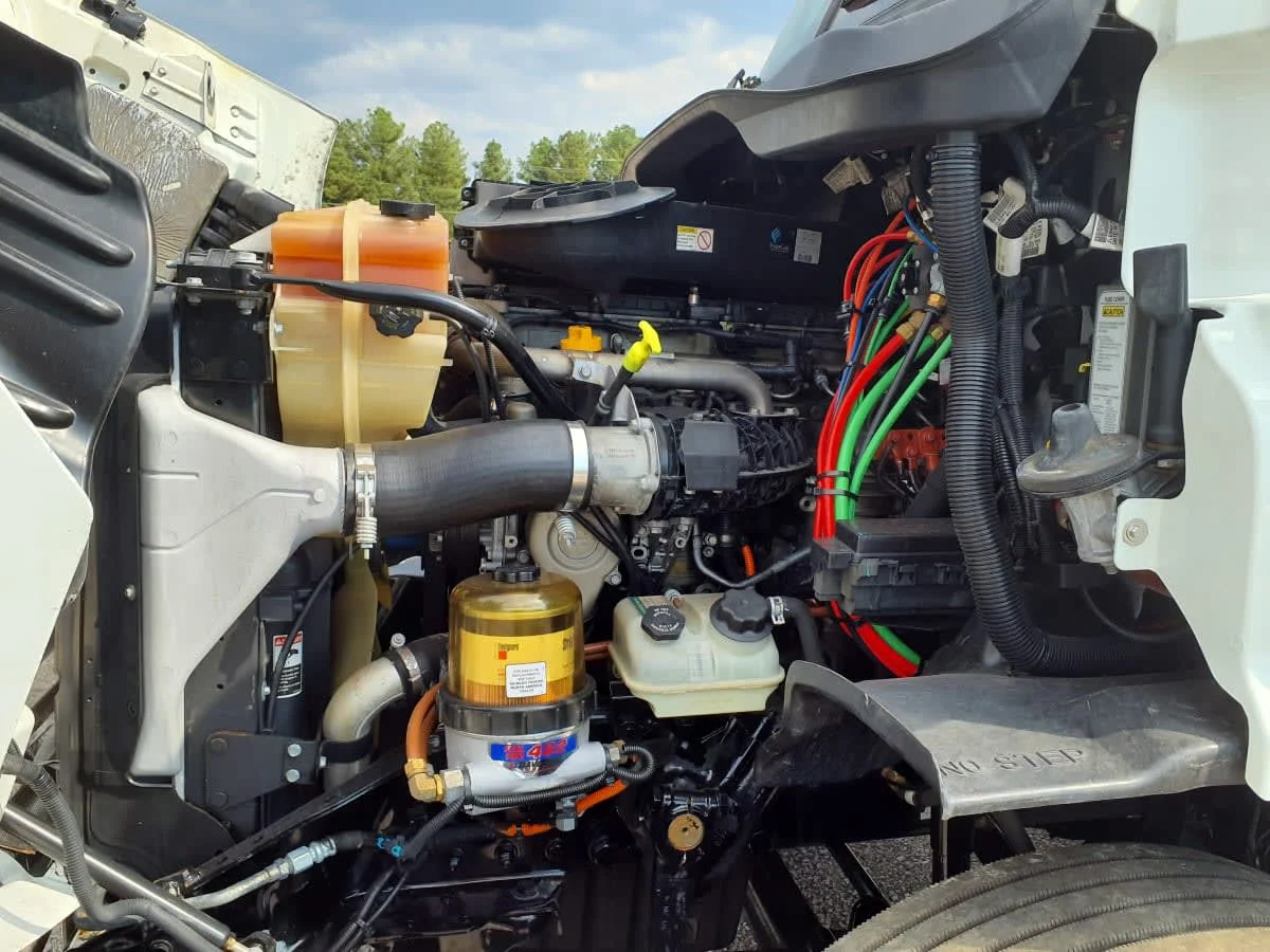 2018 Freightliner Cascadia in Birmingham, AL — photo 8