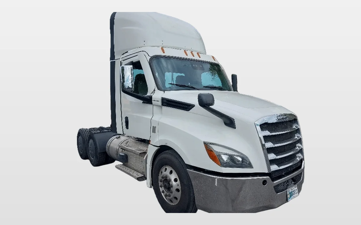 2020 Freightliner - image 1