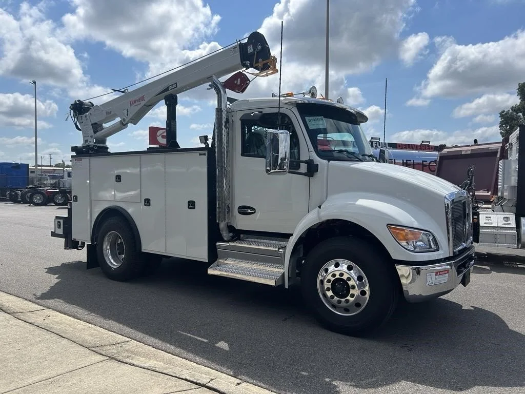 2027 Kenworth in Jackson, MS — photo 2