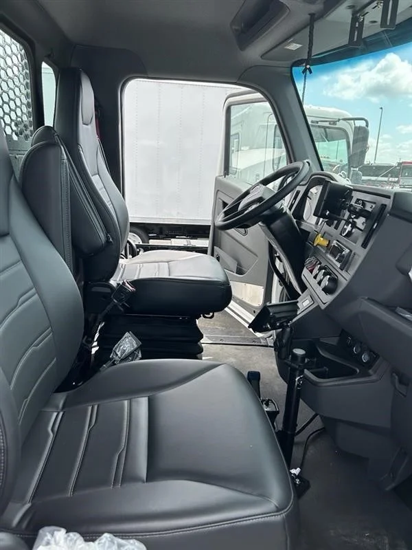 2027 Kenworth in Jackson, MS — photo 9