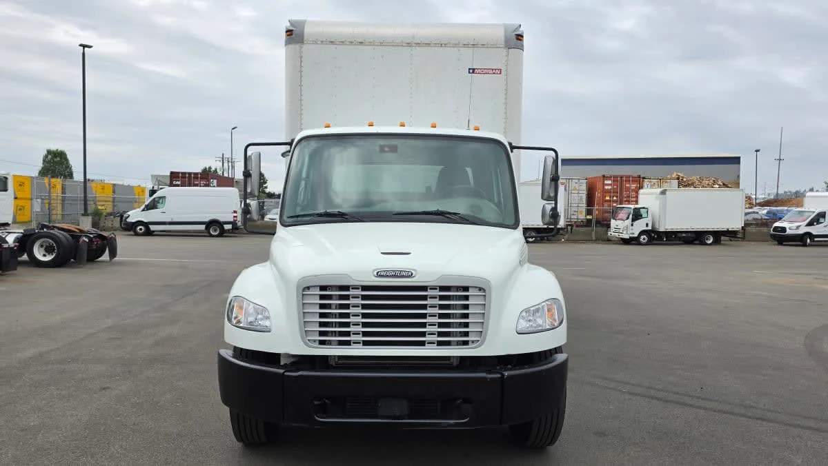 2019 Freightliner M2 106 in Tacoma, WA — photo 2