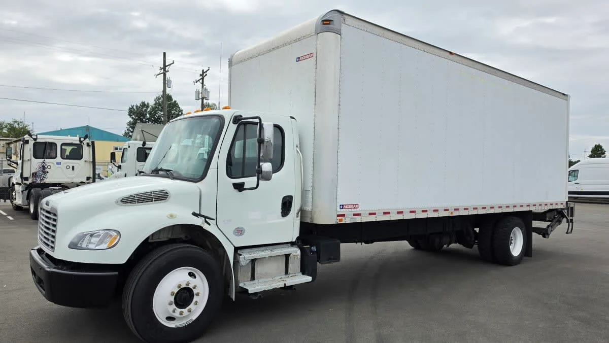 2019 Freightliner M2 106