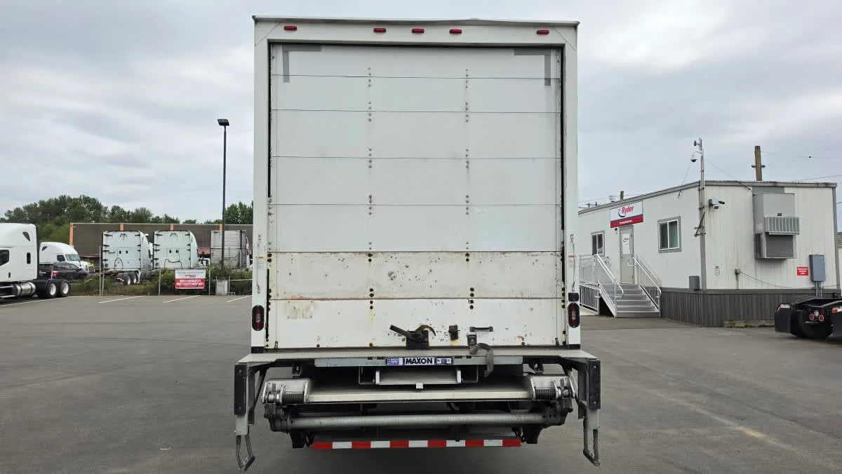2019 Freightliner M2 106 in Tacoma, WA — photo 5
