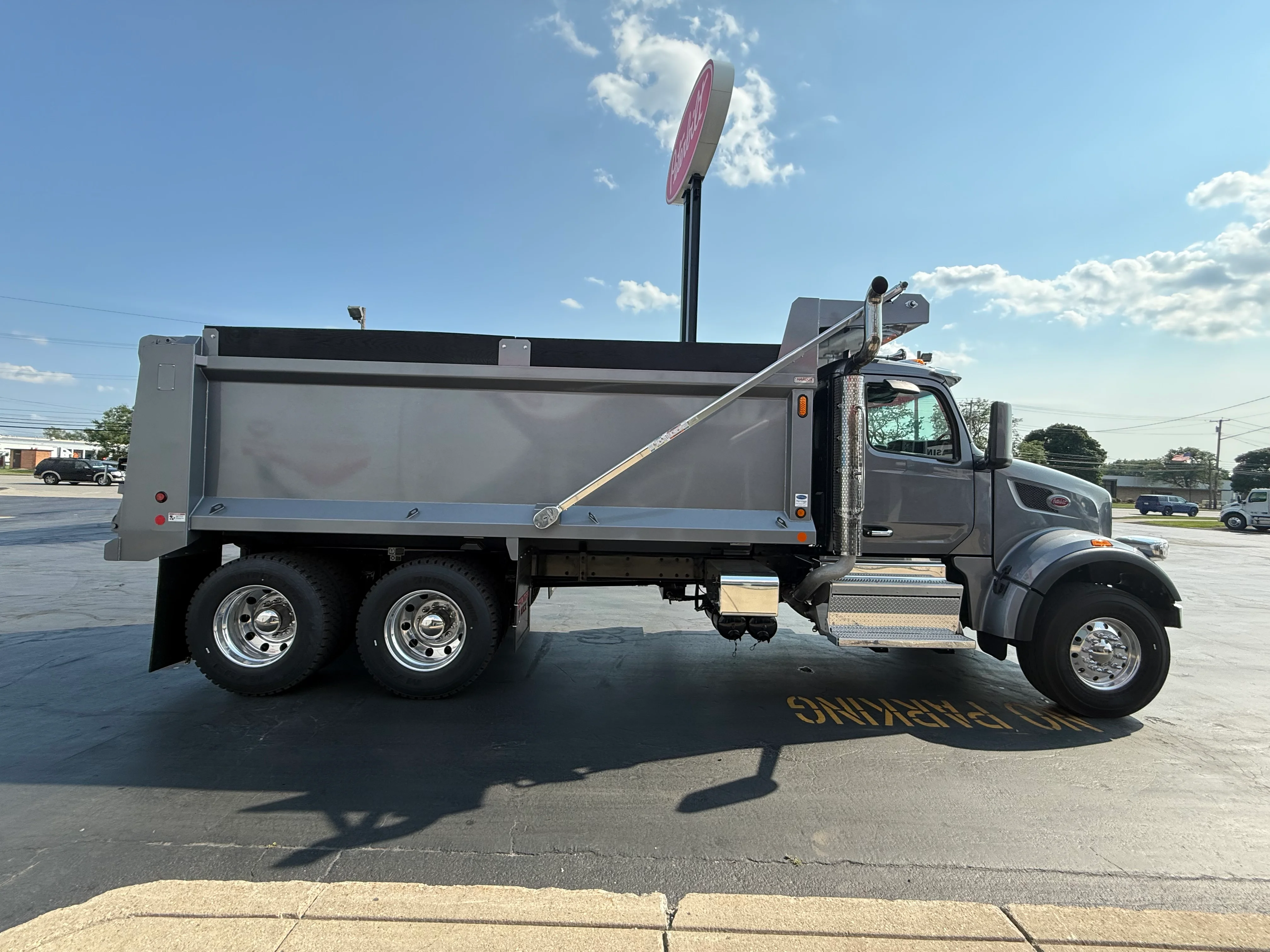 2027 Peterbilt 567 in Buffalo, NY — photo 7
