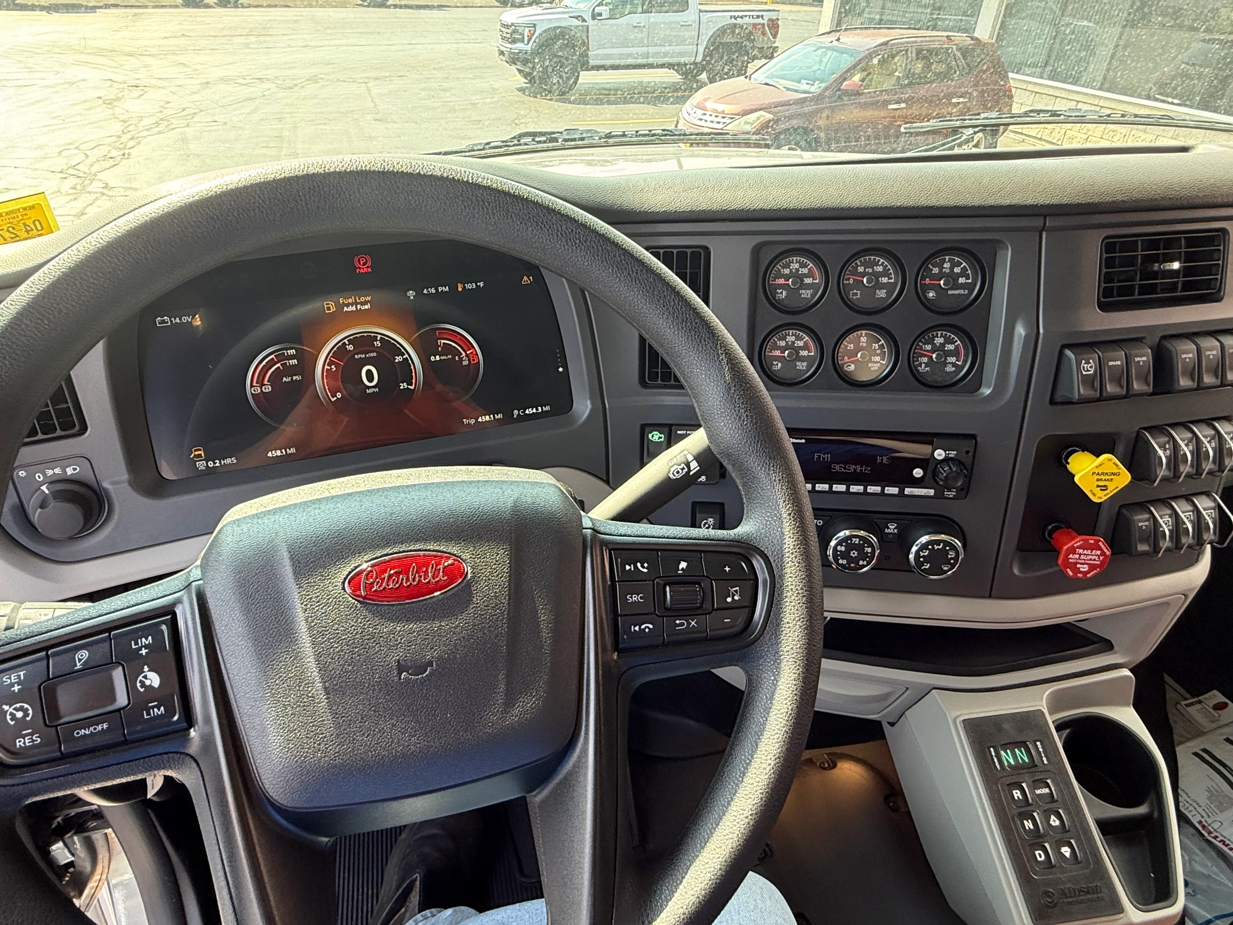2027 Peterbilt 567 in Buffalo, NY — photo 13