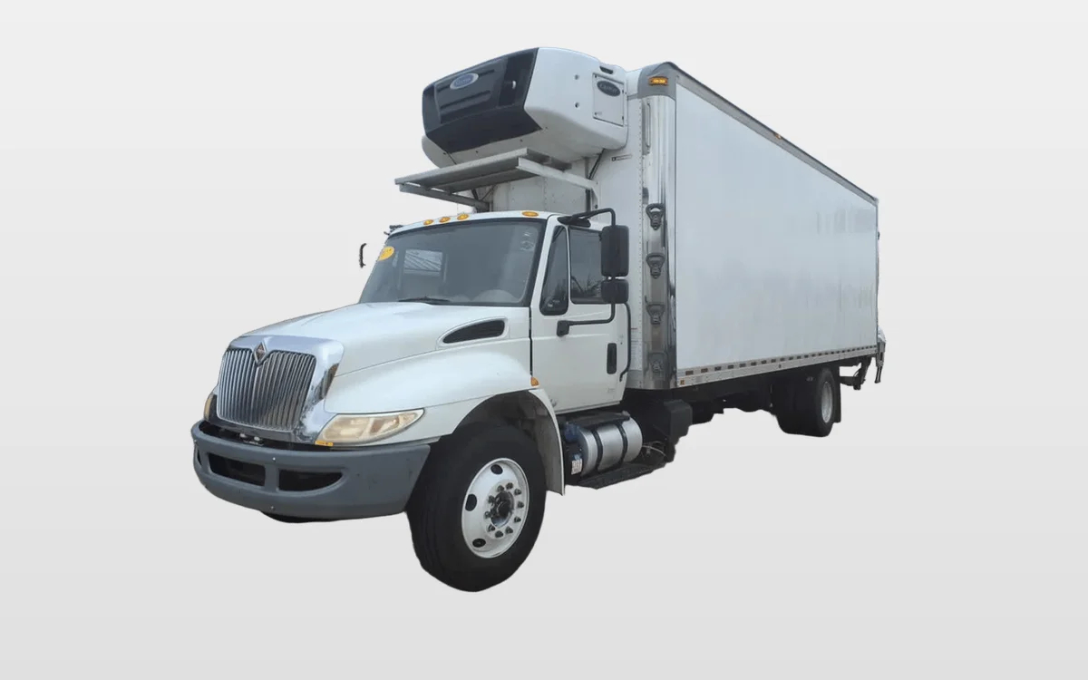 2017 International 4300 - image 1