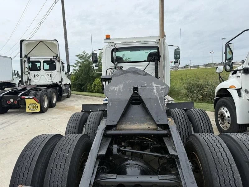 2017 International ProStar in Walton, KY — photo 7