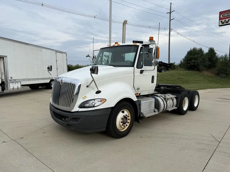 2017 International ProStar in Walton, KY — photo 13