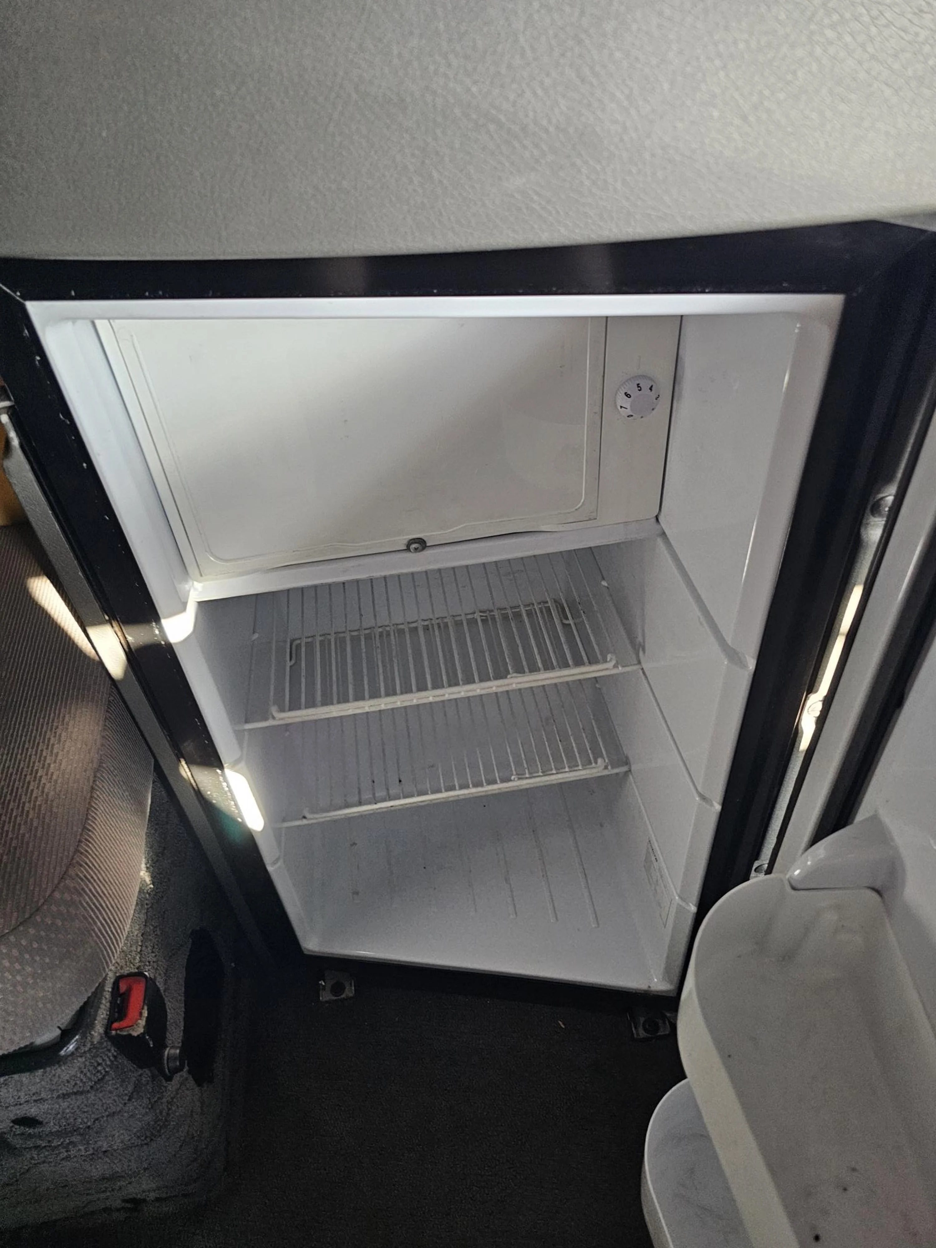 2023 Volvo VNL 860 in Greensboro, NC — photo 12