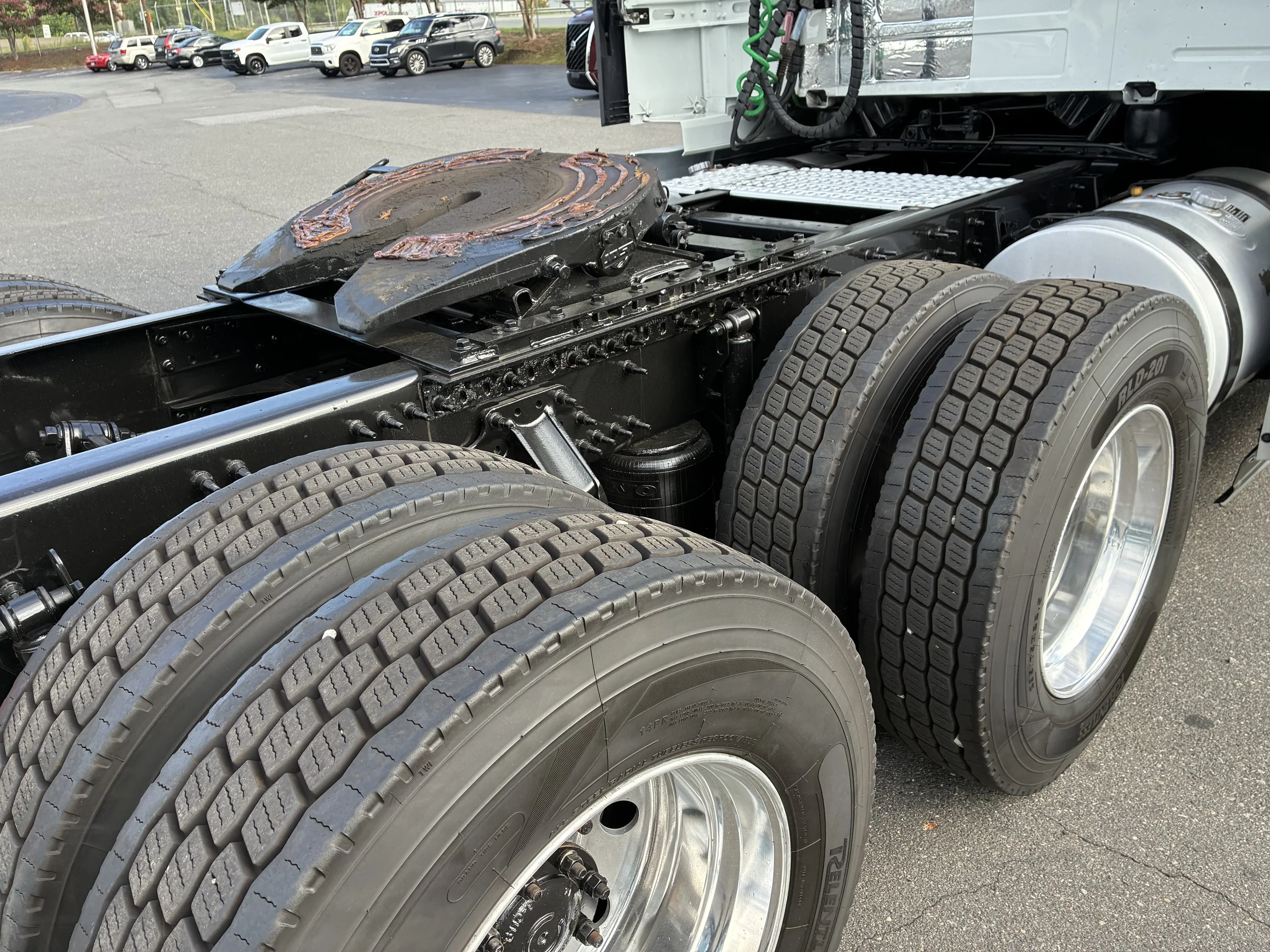 2023 Volvo VNL 860 in Greensboro, NC — photo 5